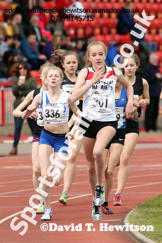 Girls under-15s 1500 metres, North Eastern Track and Field Champs, Gateshead Stadium. Photo: David T. Hewitson/Sports for All Pics
